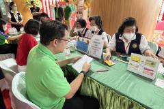 1_received_422260396899896