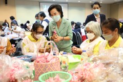 LINE_ALBUM_ดอกไม้จันทร์_๒๓๑๒๒๖_37