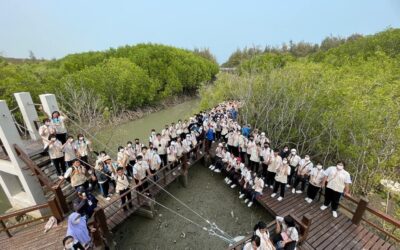 ชมรมอาสายุวกาชาดโรงเรียนหัวหิน ปลูกป่าโกงกางและปล่อยปลาคืนสู่ธรรมชาติ จังหวัดเพชรบุรี