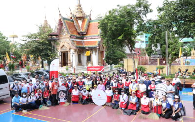 อาสาสมัครกาชาด สภากาชาดไทย ปรับปรุงภูมิทัศน์ สร้างชุมชนน่ามอง