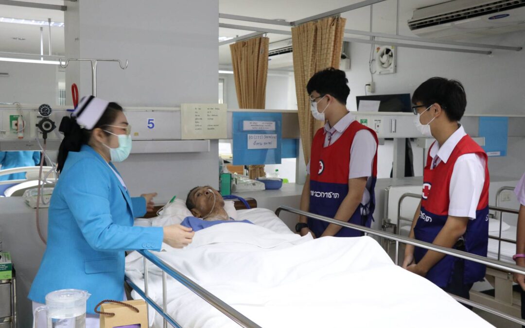 ชมรมอาสายุวกาชาด โรงเรียนทีปังกรวิทยาพัฒน์ (ทวีวัฒนา) ในพระราชูปถัมภ์ฯ นำตัวเเทนนักเรียนชมรมอาสายุวกาชาดฯ เข้าร่วมกิจกรรมบำเพ็ญสาธารณประโยชน์ (CSR) โดยมอบสิ่งของเครื่องใช้ เงินสมทบทุนยังชีพ เเละให้กำลังใจเเก่ทหารผ่านศึก