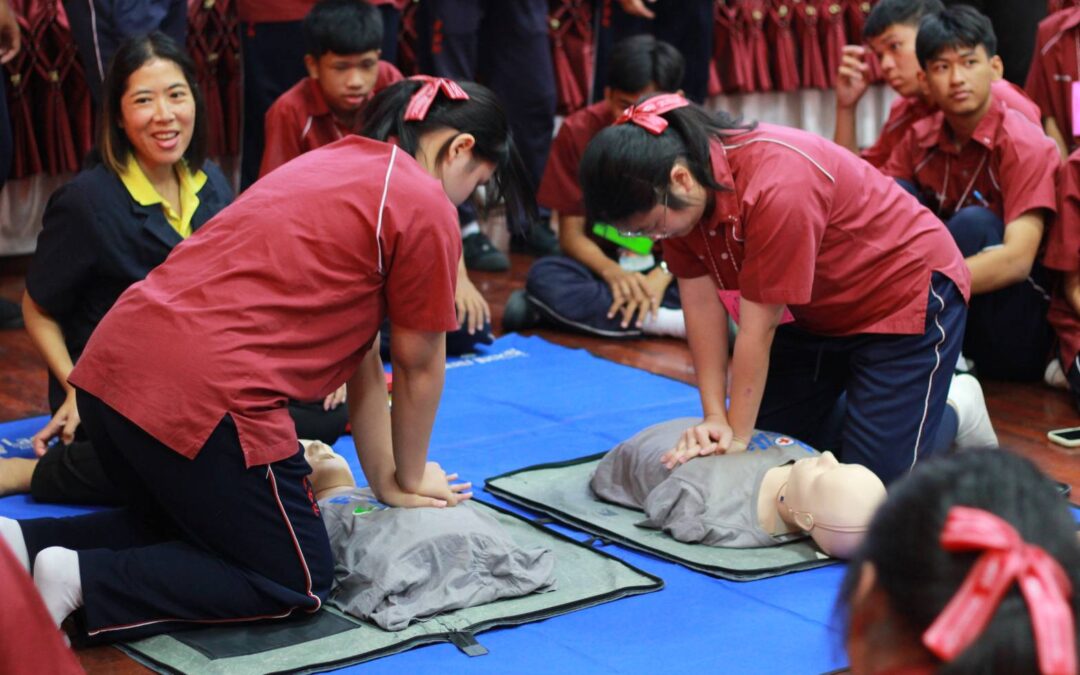 โครงการอบรมอาสายุวกาชาด หลักสูตรพื้นฐานยุวกาชาด ร่วมกับโรงเรียนนวมินทราชินูทิศ เบญจมราชาลัย