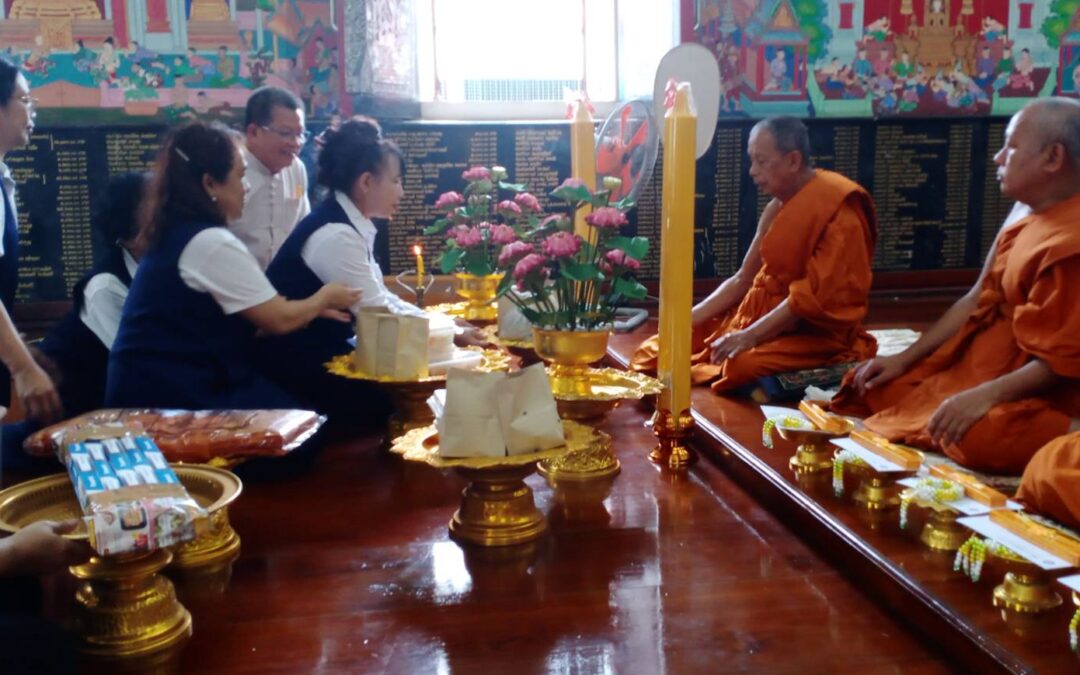 อาสาสมัครกาชาดทีมร้อยรักร้อยใจถวายเทียนพรรษา จ.พระนครศรีอยุธยา