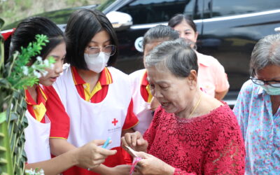 อาสาสมัครกาชาดรร.ศรียาภัย สนับสนุนงาน พอ.สว. ออกตรวจสุขภาพประชาชน จ.ชุมพร