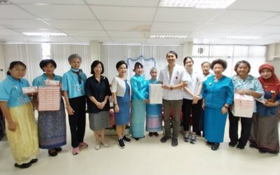 กิจกรรมมอบสายคล้องแมสและสายคล้องแว่นตา