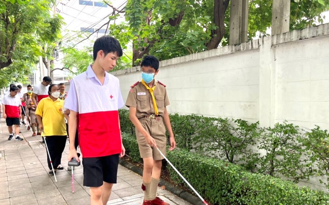 กิจกรรมอาสาสมัครกาชาดนำพานักเรียนตาบอดสร้างเสริมประสบการณ์ชีวิตนอกห้องเรียน