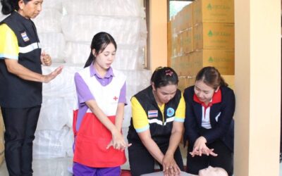 หน่วยแพทย์ พอ.สว. ร่วมกับอาสาสมัครกาชาด ตรวจสุขภาพประชาชน อ.วังวิเศษ จ.ตรัง พร้อมให้ความรู้ CPR และช่วยสำลัก