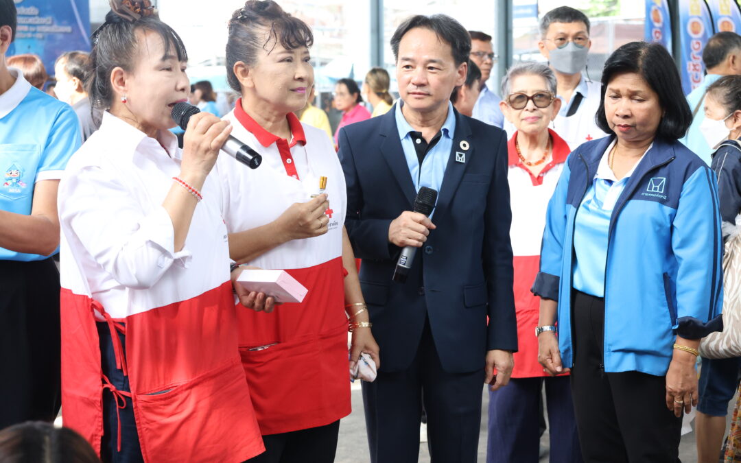 สำนักงานยุวกาชาดและอาสาสมัครกาชาด ร่วมกับการเคหะแห่งชาติ นำอาสาสมัครกาชาดลงพื้นที่ชุมชนการเคหะดินแดง กรุงเทพฯ เพื่อสร้างการตระหนักรู้เท่าทันภัยทางไซเบอร์ และจัดกิจกรรมส่งเสริมทักษะพัฒนาคุณภาพชีวิตประชาชน