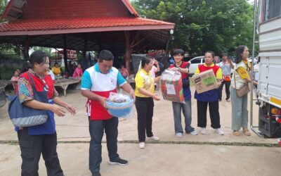 มรมอาสายุวกาชาดโรงเรียนนารีนุกูล นำสิ่งของที่รับการสนับสนุนจากภาคีเครือข่ายลงพื้นที่ช่วยเหลือผู้ได้รับผลกระทบ