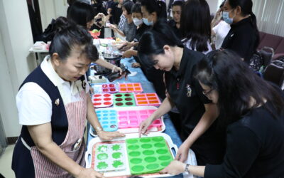 “อาสาสมัครกาชาดปันความรู้สู่ประชาชน ครั้งที่ 1” พร้อมร่วมชมการสาธิตการทำ สบู่สมุนไพร