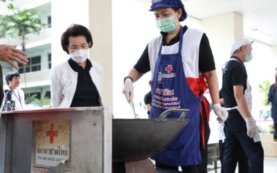 สำนักงานยุวกาชาดและอาสาสมัครกาชาด จัดสรรกำลังอาสาสมัครกาชาด ปฏิบัติภารกิจครัวเคลื่อนที่สภากาชาดไทย